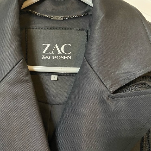 Zac Posen black trench coat, stunning detail on shoulders and the back, size L - Picture 3 of 12